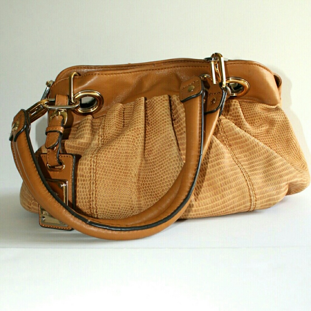 B. Makowsky slouchy genuine leather shoulder bag